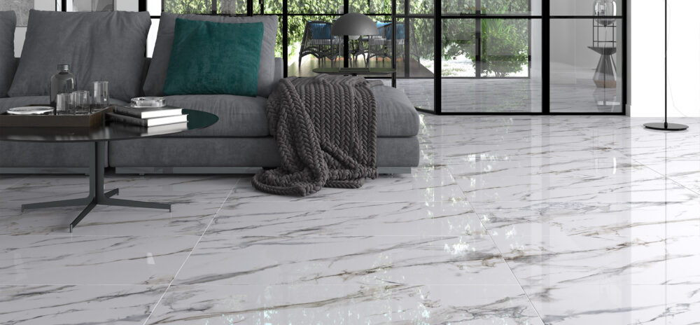 carrelage Ocean 60x120 brillant, fond blanc avec veines bleues et dorées, intérieur moderne